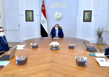 Sisi reviews Awqaf Ministry’s efforts to maximize revenues of Awqaf Authority, train imams