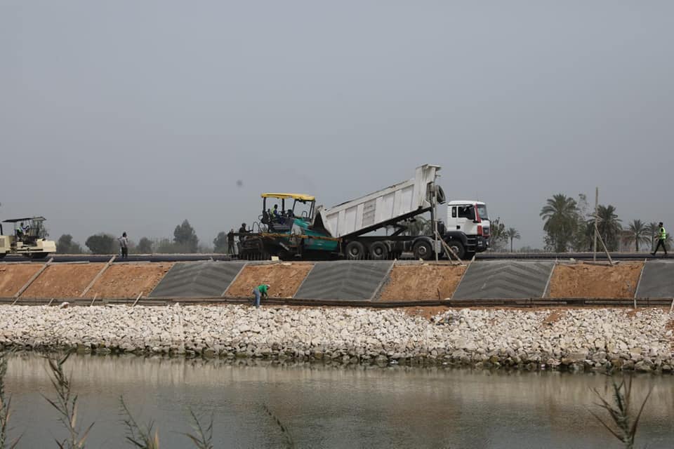Transport min. inspects Benha-Damietta axis 3 - Egyptian Gazette