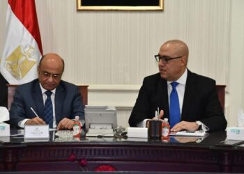 Gazzar, CBE officials discuss easing real estate measures