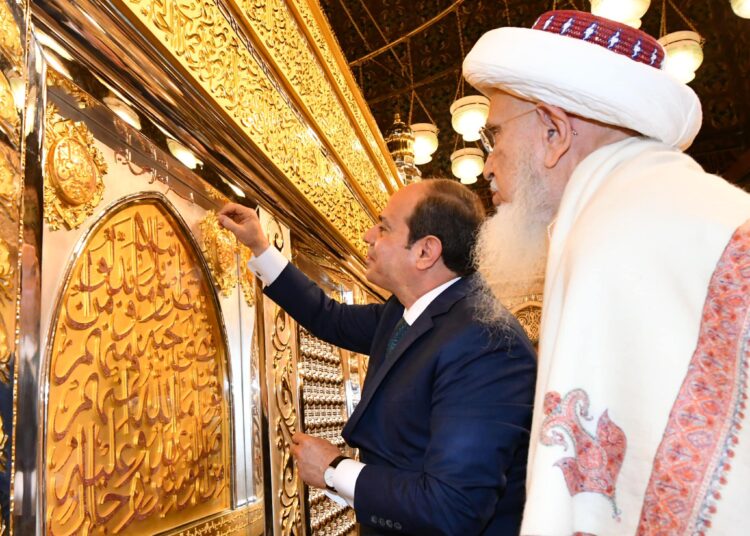 President Sisi inspects renovation work at Al-Hussain Mosque 1 - Egyptian Gazette