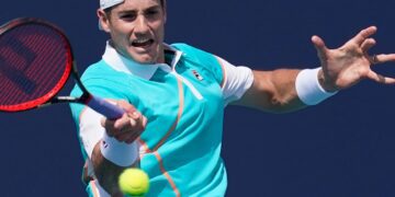 Big servers Isner, Opelka set up all-American Houston final