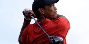 Tiger plays Southern Hills in PGA practice