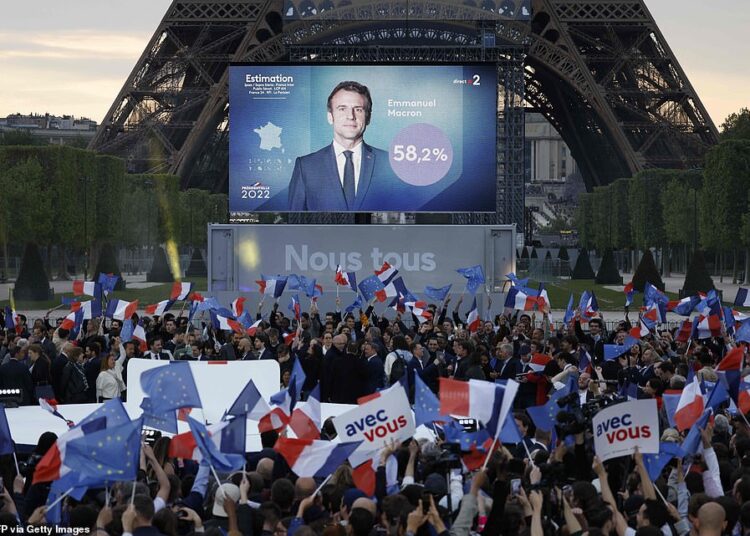 Macron cruses Le Pen 2 - Egyptian Gazette Macron cruses Le Pen 1 - Egyptian Gazette