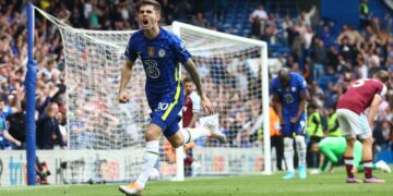 Pulisic settles Chelsea’s top four nerves, Burnley out of relegation zone