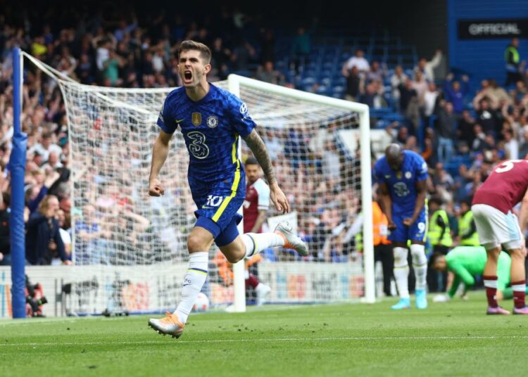 Soccer Football - Premier League - Chelsea v West Ham United - Stamford Bridge, London, Britain - April 24, 2022 Chelsea's Christian Pulisic celebrates scoring their first goal REUTERS/Hannah Mckay EDITORIAL USE ONLY. No use with unauthorized audio, video, data, fixture lists, club/league logos or 'live' services. Online in-match use limited to 75 images, no video emulation. No use in betting, games or single club /league/player publications.  Please contact your account representative for further details.