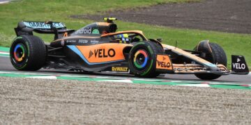F1 teams strip off the paint to go faster