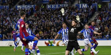 Barca wins, delays Madrid´s looming title celebration