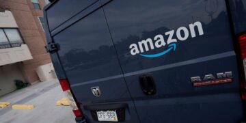 Amazon adds 5% ‘fuel and inflation surcharge’ to seller fees