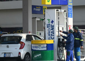 New Pakistan gov’t says willing to curb fuel subsidies