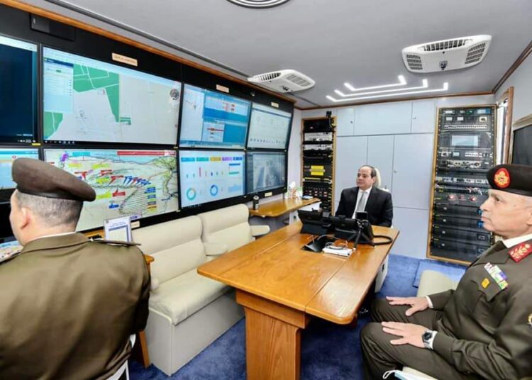 Sisi inspects Operations Centre of National Network for Emergency, Public Safety 2 - Egyptian Gazette Sisi inspects Operations Centre of National Network for Emergency, Public Safety 1 - Egyptian Gazette