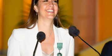 Singing architect takes opera by storm