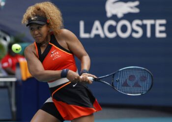 Osaka stuns Bencic to reach 1st Miami Open final