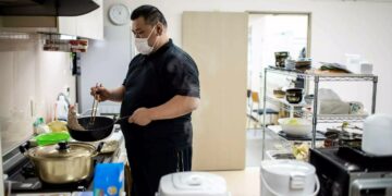 Life after sumo: retired wrestlers fight for new careers 1 - Egyptian Gazette Life after sumo: retired wrestlers fight for new careers