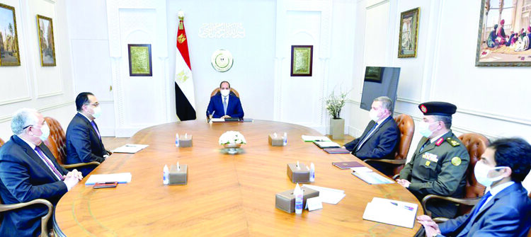 Sisi directs gov’t to ensure sustained strategic reserves of basic food goods 1 - Egyptian Gazette PRESIDENT Abdel Fattah El Sisi during his meeting on Sunday with Prime Minister Moustafa Madbouli and senior state and military officials.