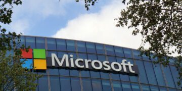 Microsoft says it disrupted attempted hacks by Russian spies