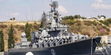 Russia says flagship missile cruiser Moskva sunk after fire