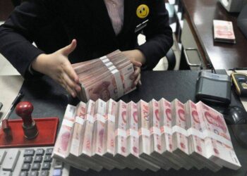 China cuts reserve requirements for banks as economy slows