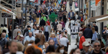 Ukraine war curbs euro zone growth, inflation hits new high