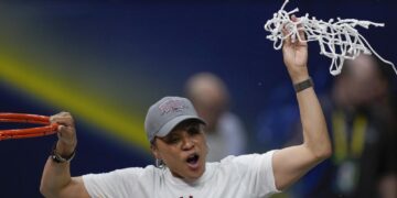 Staley, Auriemma could meet next year for another title