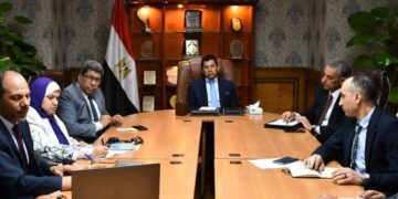 Minister discusses updates of Egyptian sports information network