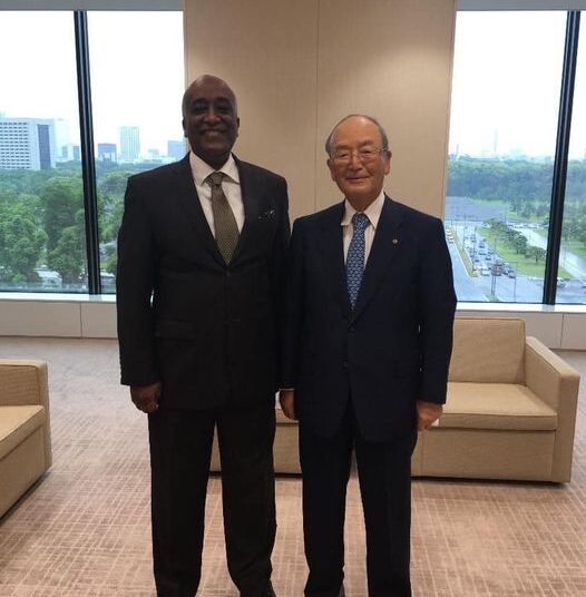 Egyptian Ambassador in Tokyo Mohamed Abu Bakr met with head of Japanese Chamber of Commerce Akio Mimura.