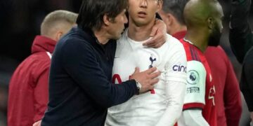 Tottenham beats Arsenal to tighten race for CL spot