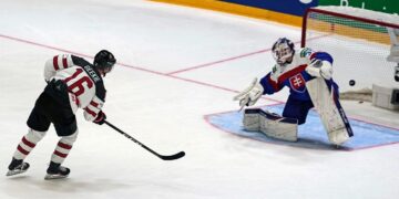 Finland tops US at hockey worlds