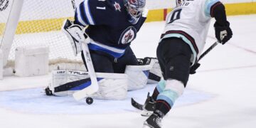 Jets rally for 4-3 win over Kraken