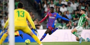 Alba last-gasp goal lifts Barca to 2-1 victory at Betis