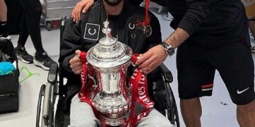 After FA Cup win, Salah welcomes Zakaria to Liverpool dressing room 1 - Egyptian Gazette After FA Cup win, Salah welcomes Zakaria to Liverpool dressing room