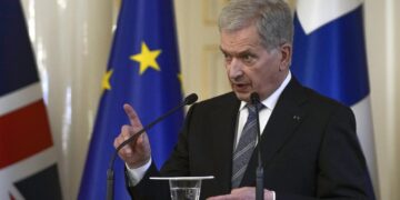 Finland’s leaders call for NATO membership ‘without delay’