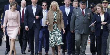 Jill Biden pays surprise visit to Ukraine, meets first lady