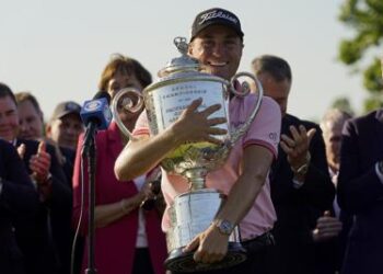 Justin Thomas takes PGA from uninspiring to unforgettable