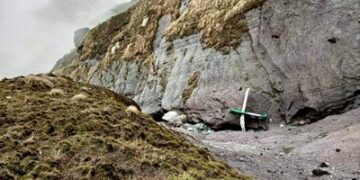 Plane wreckage found in Nepal mountains, 14 bodies recovered