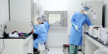 Japan reports over 20,000 new coronavirus cases