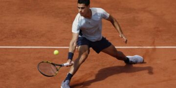 Alcaraz, Zverev pull off French Open escapes as Nadal, Djokovic cruise