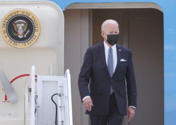 Biden arrives in Japan