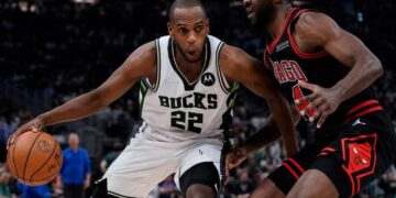 Bucks Middleton out at least 2 more games