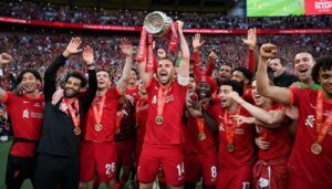 Klopp says Salah is OK after coming off in Cup final 3 - Egyptian Gazette Klopp says Salah is OK after coming off in Cup final 2 - Egyptian Gazette