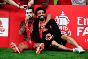 Klopp says Salah is OK after coming off in Cup final 5 - Egyptian Gazette Klopp says Salah is OK after coming off in Cup final 4 - Egyptian Gazette
