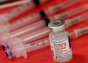 Moderna Q1 profit triples on robust COVID vaccine sales