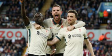 Liverpool stay in title hunt with Villa win 1 - Egyptian Gazette Liverpool stay in title hunt with Villa win