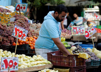Egypt’s annual inflation hits 14.9% in April: CAPMAS