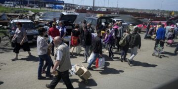Ukraine to evacuate more civilians from besieged Mariupol
