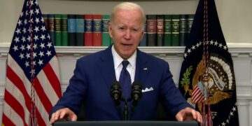 Biden to console families in Uvalde, press for action 1 - Egyptian Gazette Biden to console families in Uvalde, press for action