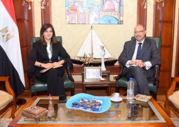 Emigration min. urges expats to participate in 6th edition of “Egypt Can” conf.