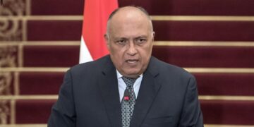 Shoukry reviews Egypt’s vision for COP27 in Sharm el-Sheikh