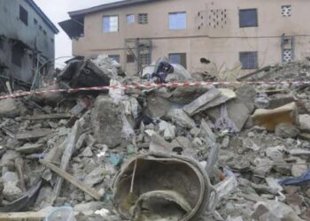Building in Nigeria’s commercial hub collapses; 5 dead