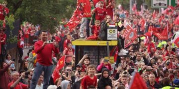 Liverpool fans caused initial problems at Champions League final, says French minister