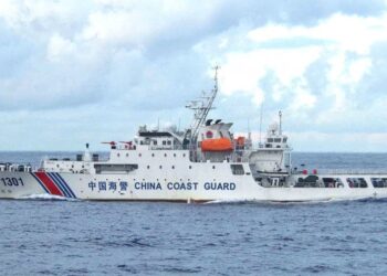 Chinese vessels enter Japanese territorial waters